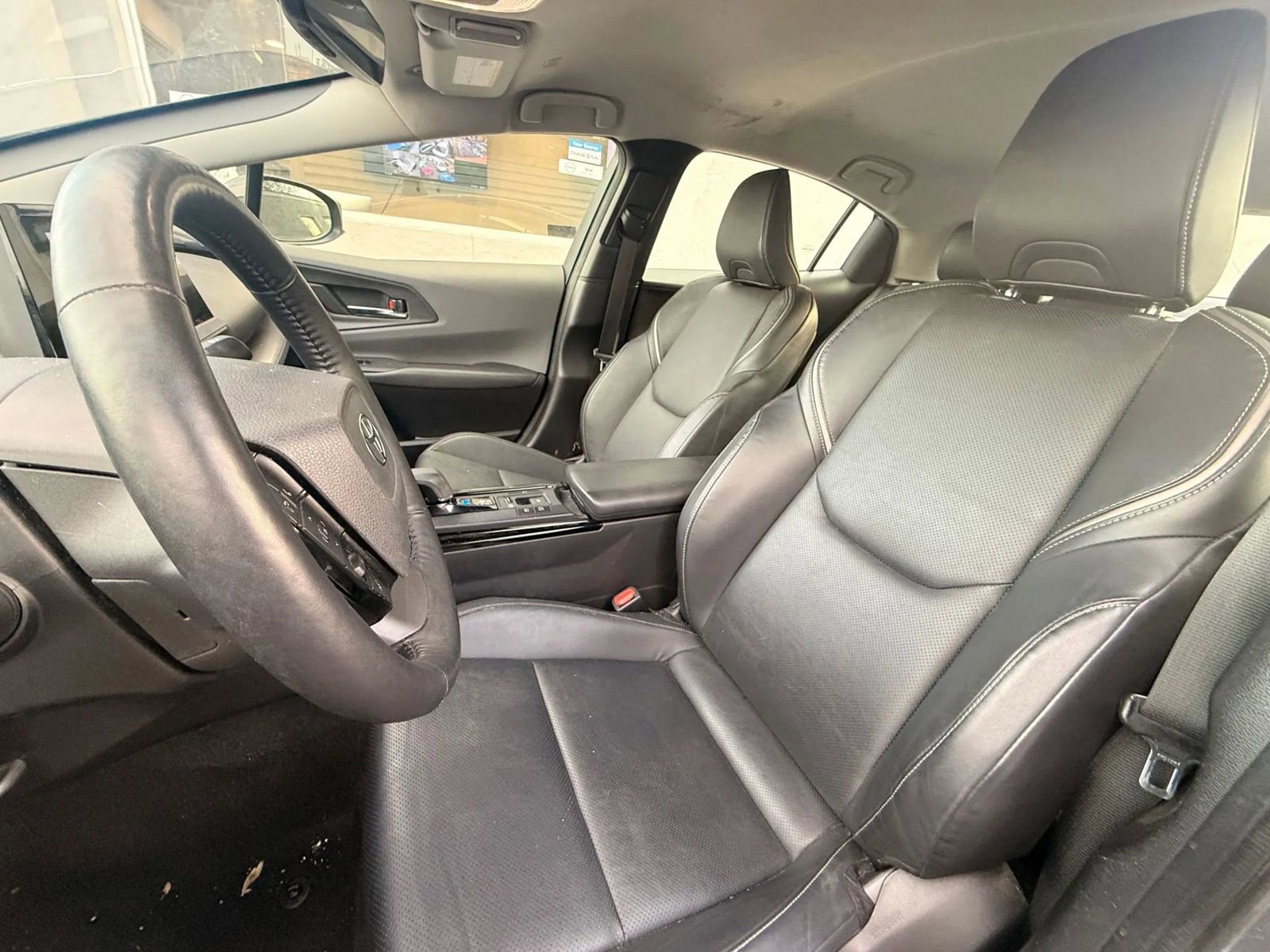 Used 2023 Toyota Prius XLE image 10