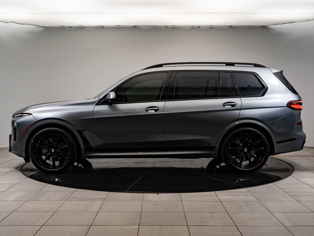 Certified 2026 BMW X7 xDrive40i w/ Executive Package AWD/4WD image 5
