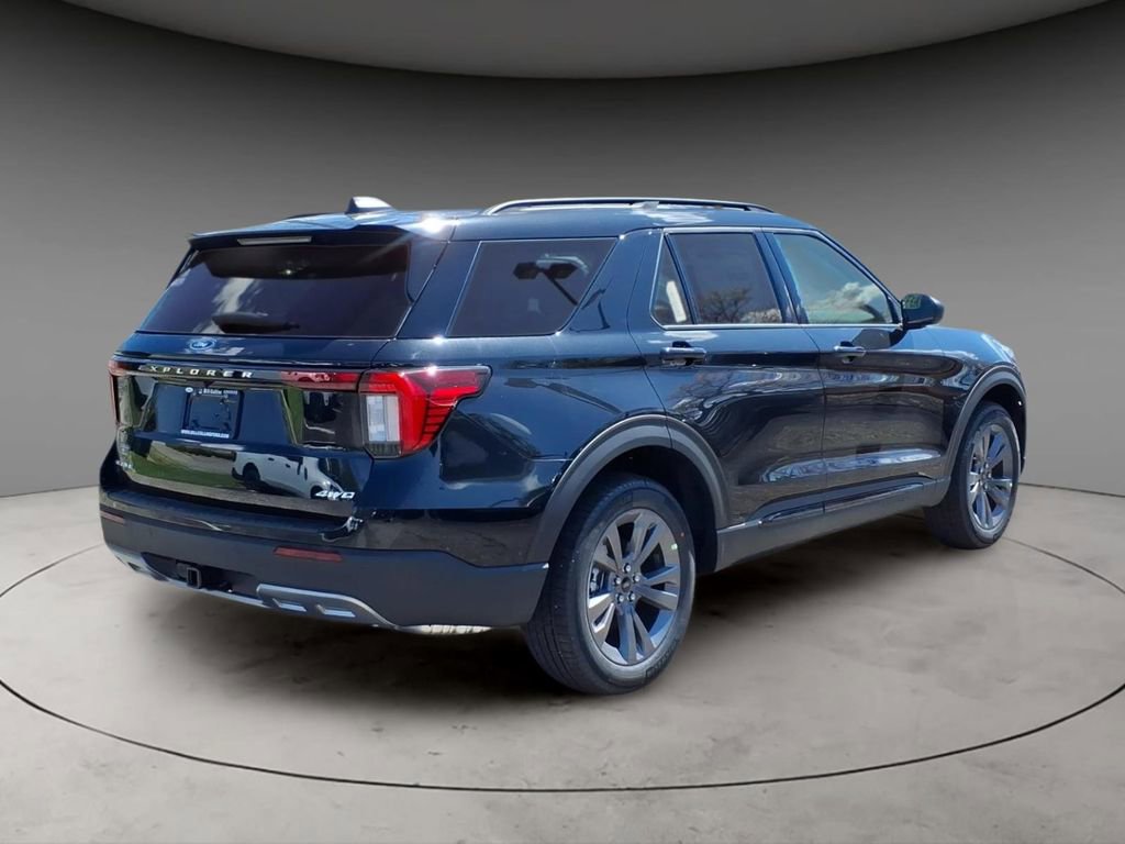 New 2026 Ford Explorer Active w/ Active Comfort Package image 9