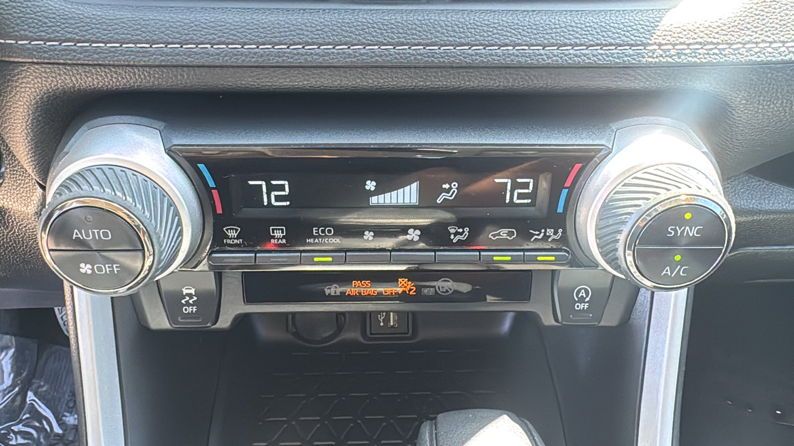 Used 2024 Toyota RAV4 XLE image 19