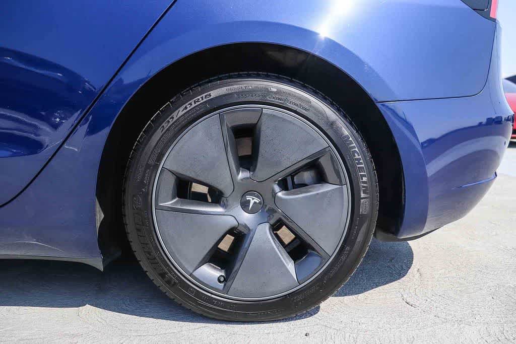 Used 2023 Tesla Model 3 Standard Range RWD image 10