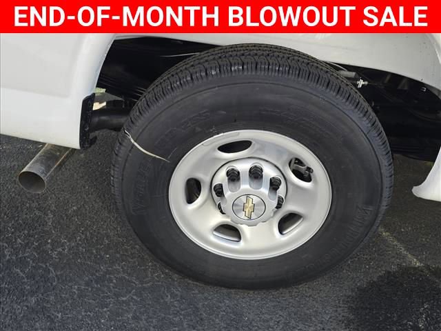 New 2025 Chevrolet Express 2500 w/ Driver Convenience Package image 15