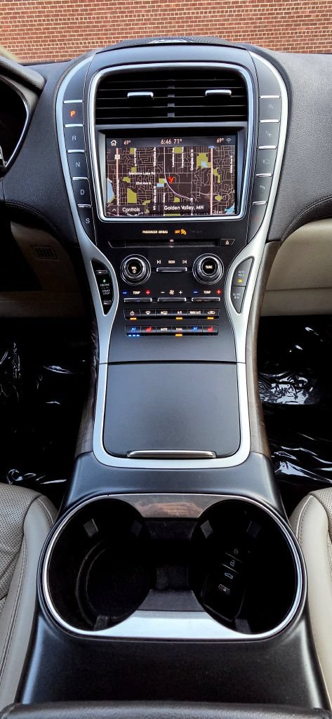 Used 2020 Lincoln Nautilus Reserve AWD/4WD image 14