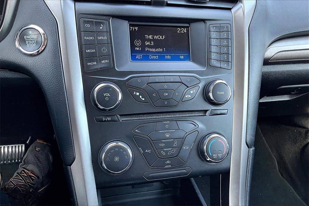 Used 2018 Ford Fusion SE image 31