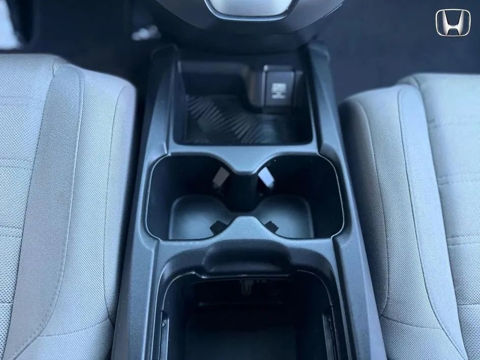 Used 2017 Honda CR-V LX image 16