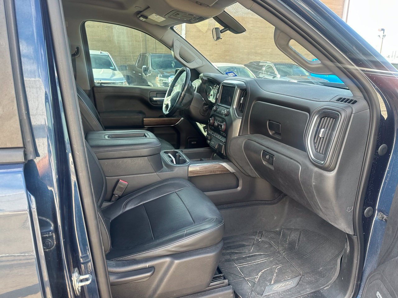 Used 2019 Chevrolet Silverado 1500 LT Trail Boss AWD/4WD image 6