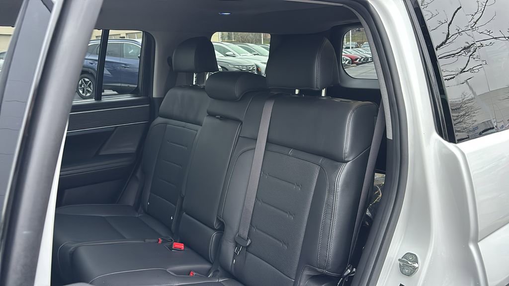 Used 2025 Hyundai Santa Fe Limited image 28