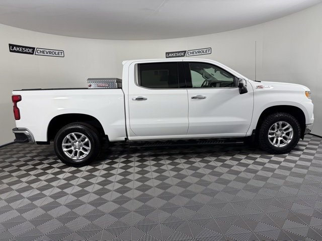 Used 2022 Chevrolet Silverado 1500 LTZ w/ Z71 Off-Road Package image 7