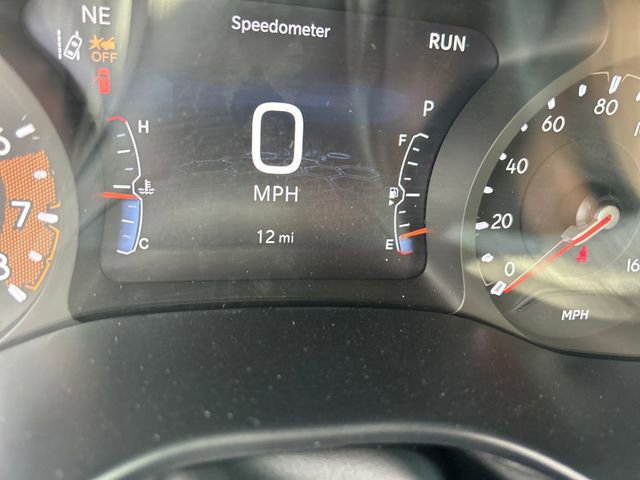 New 2025 Jeep Compass Latitude w/ Sun & Sound Group image 23