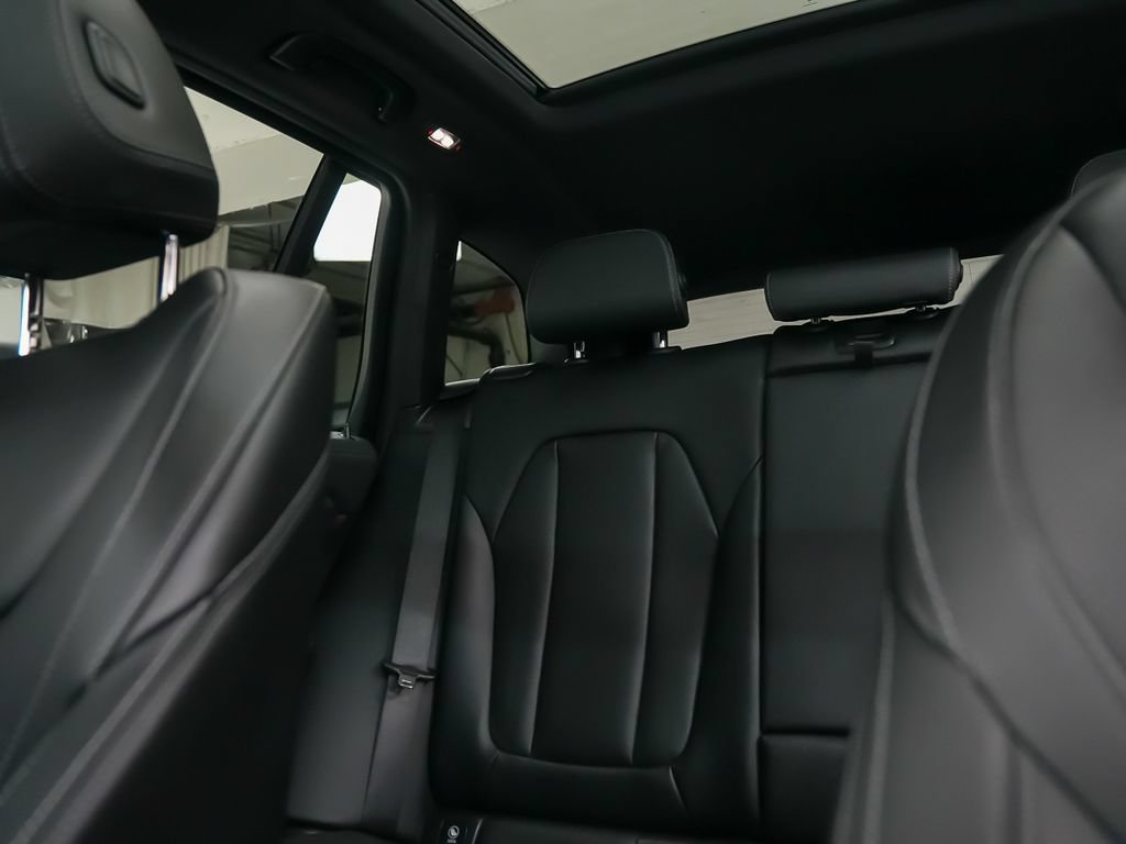 Used 2024 BMW X3 M40i w/ Shadowloine Package AWD/4WD image 32