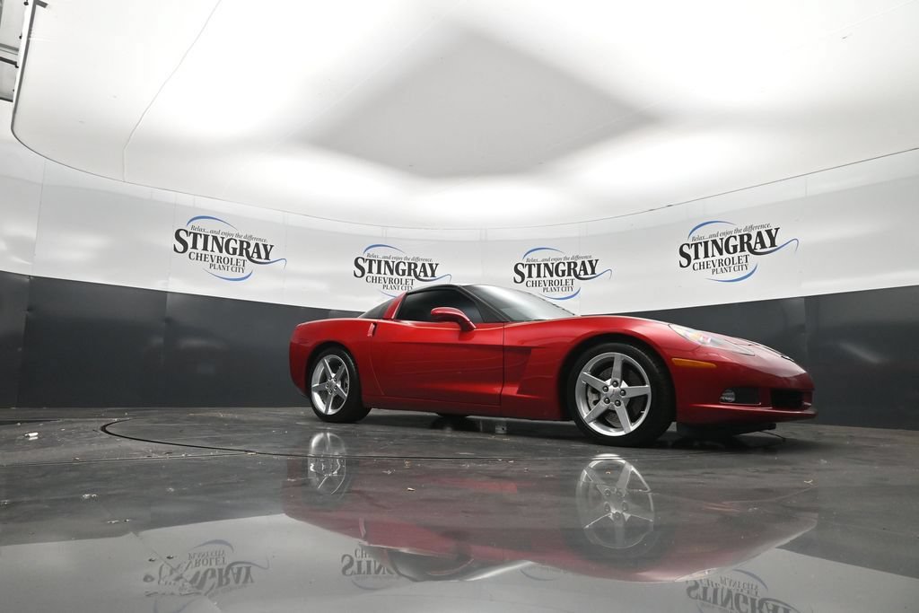 Used 2005 Chevrolet Corvette Coupe w/ Preferred Equipment Group RWD image 26
