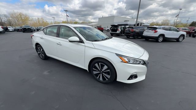 Used 2021 Nissan Altima 2.5 SL AWD/4WD image 2