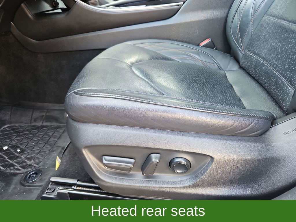 Used 2021 Toyota Avalon Limited image 26