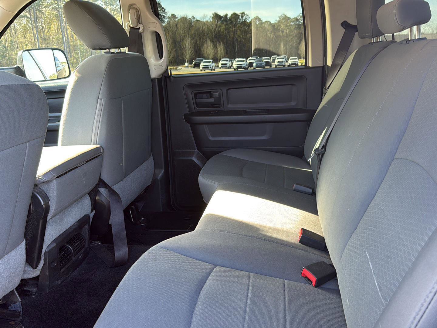 Used 2016 RAM 2500 Tradesman w/ Chrome Appearance Group image 25