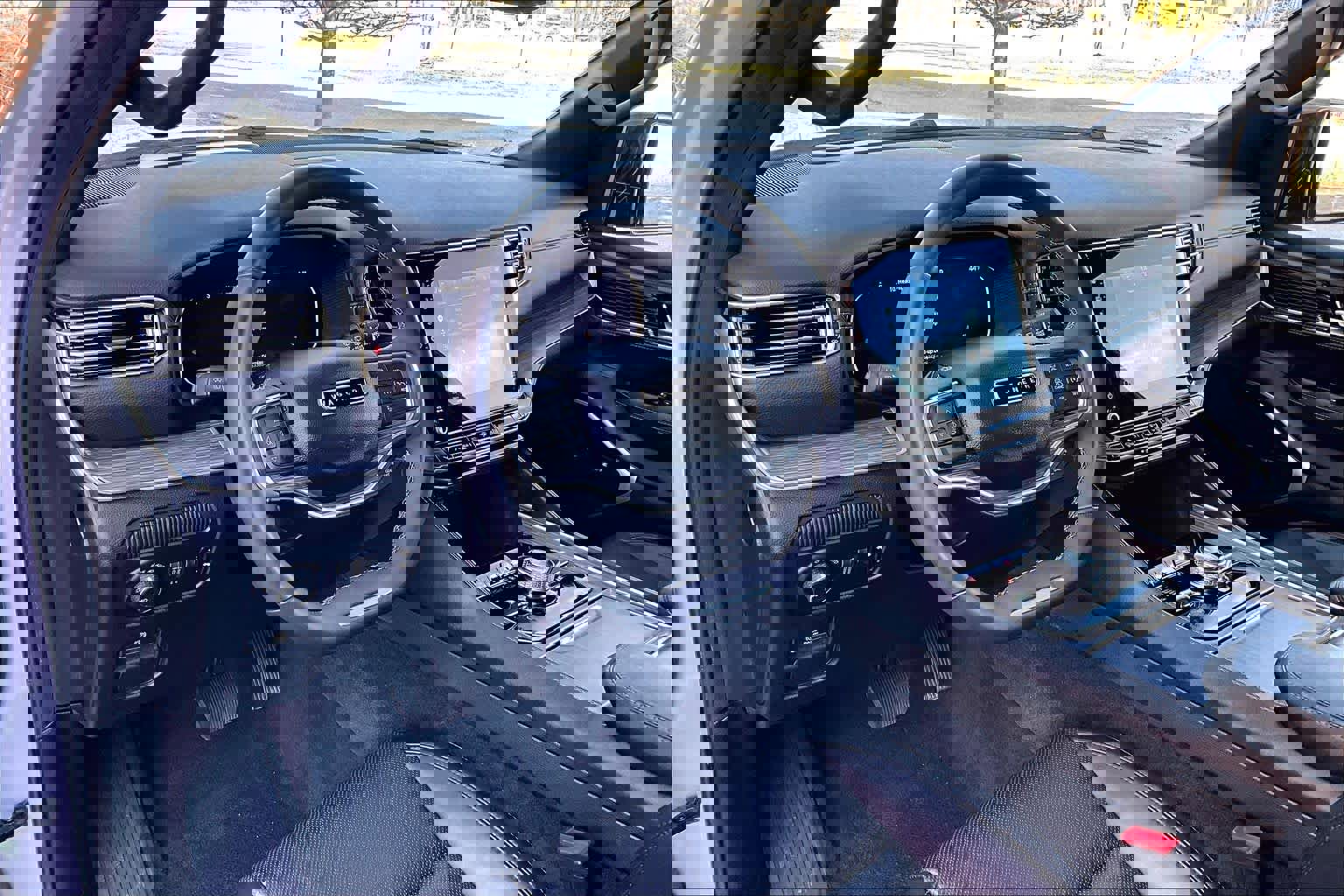 Used 2024 Jeep Wagoneer L Series III w/ Flexible Seating Group image 18