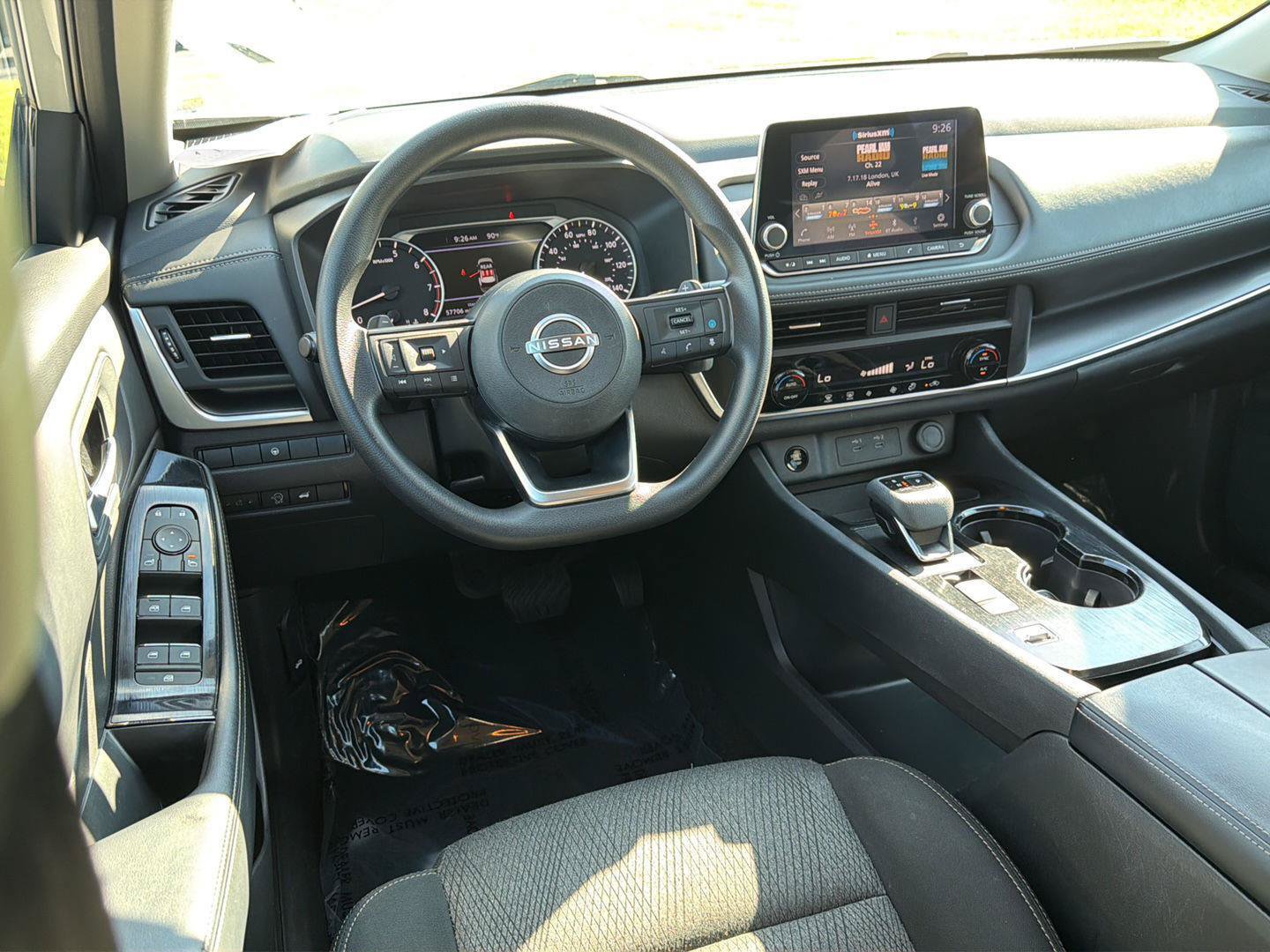 Used 2024 Nissan Rogue SV FWD image 18