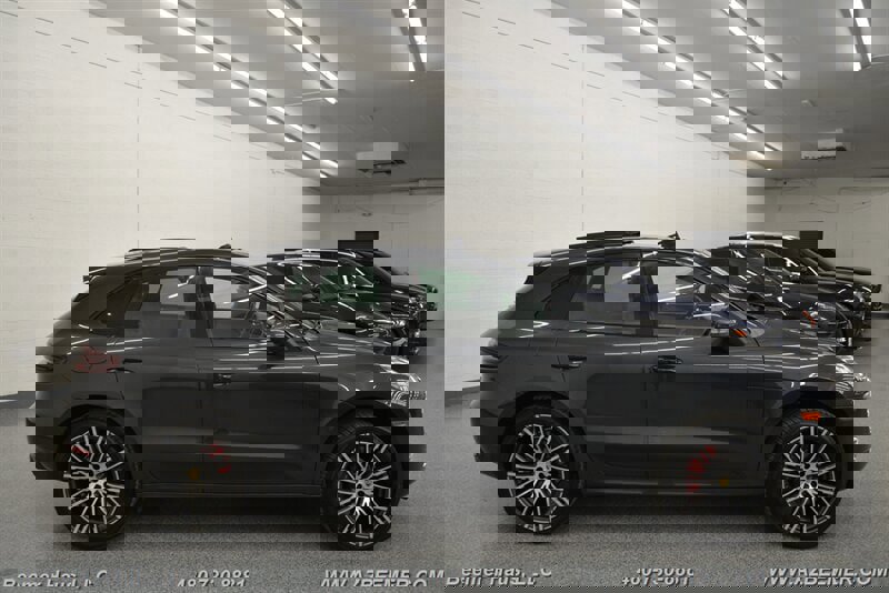 Used 2018 Porsche Macan GTS AWD/4WD image 8