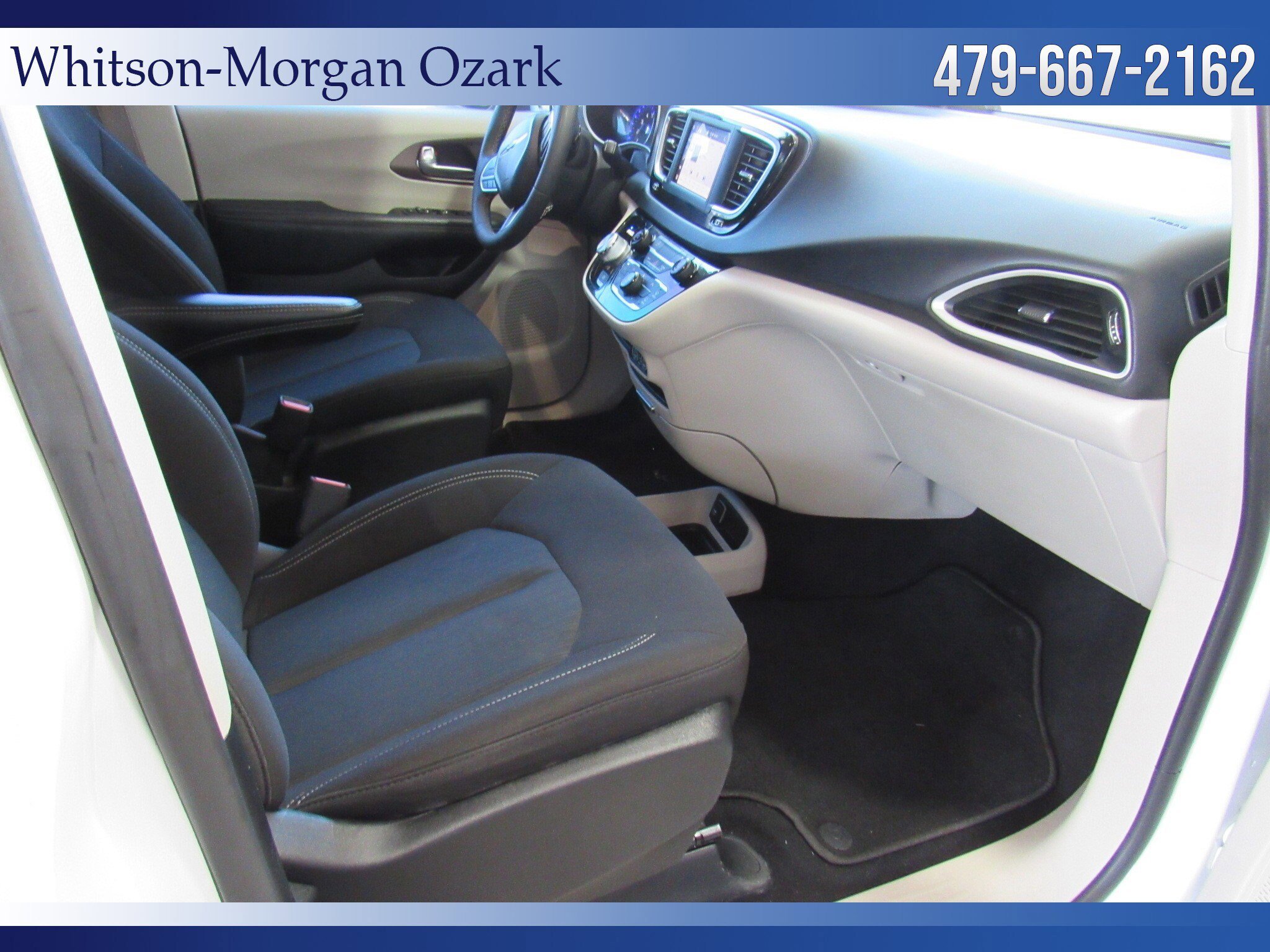 Used 2022 Chrysler Voyager LX FWD image 34