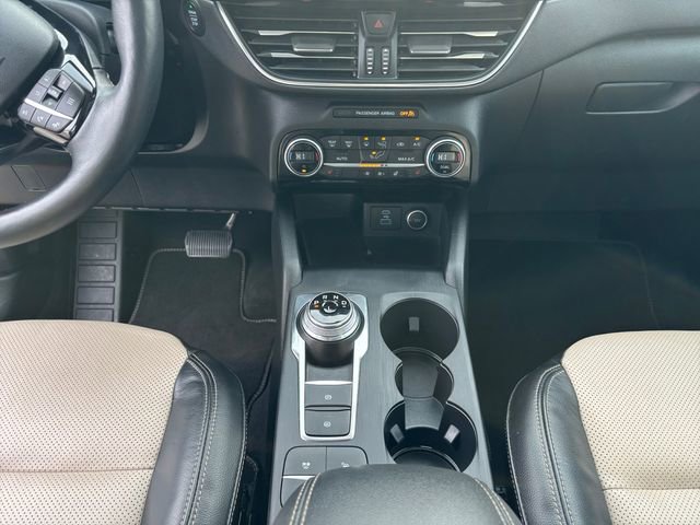 Used 2021 Ford Escape Titanium w/ Titanium Premium Package FWD image 10