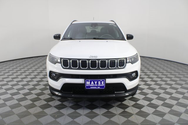 Used 2024 Jeep Compass Latitude image 25