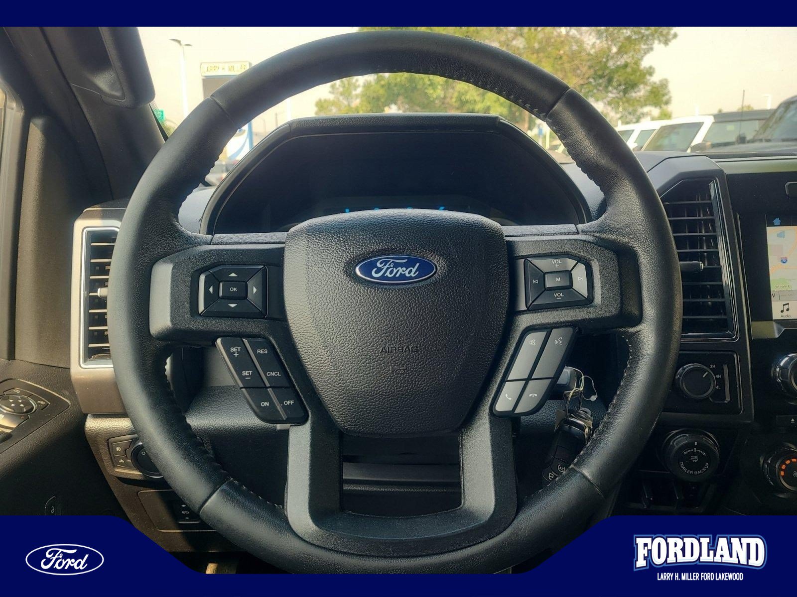 Used 2017 Ford F150 XLT w/ Equipment Group 302A Luxury AWD/4WD image 9