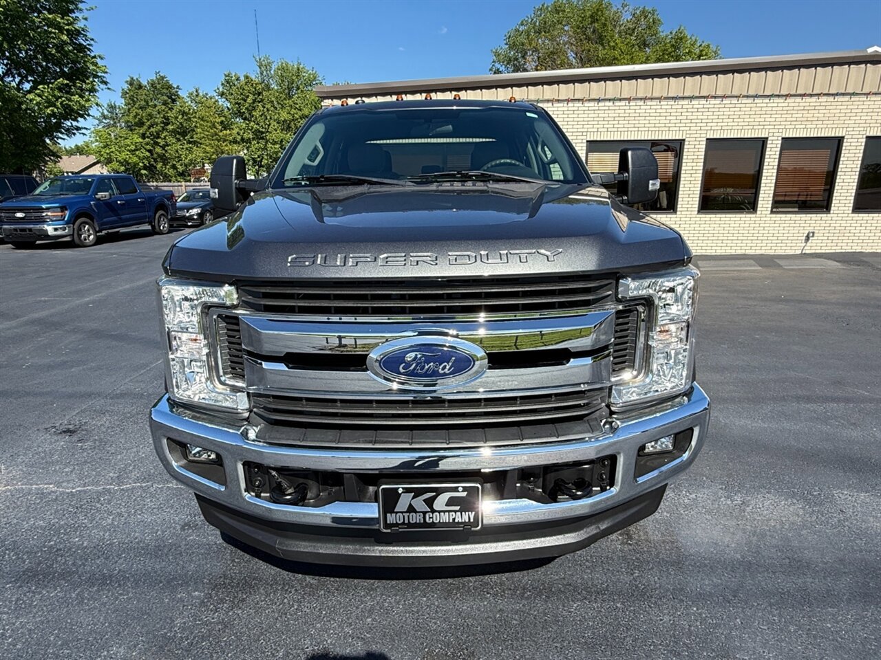 Used 2018 Ford F250 XLT w/ XLT Value Package AWD/4WD image 3