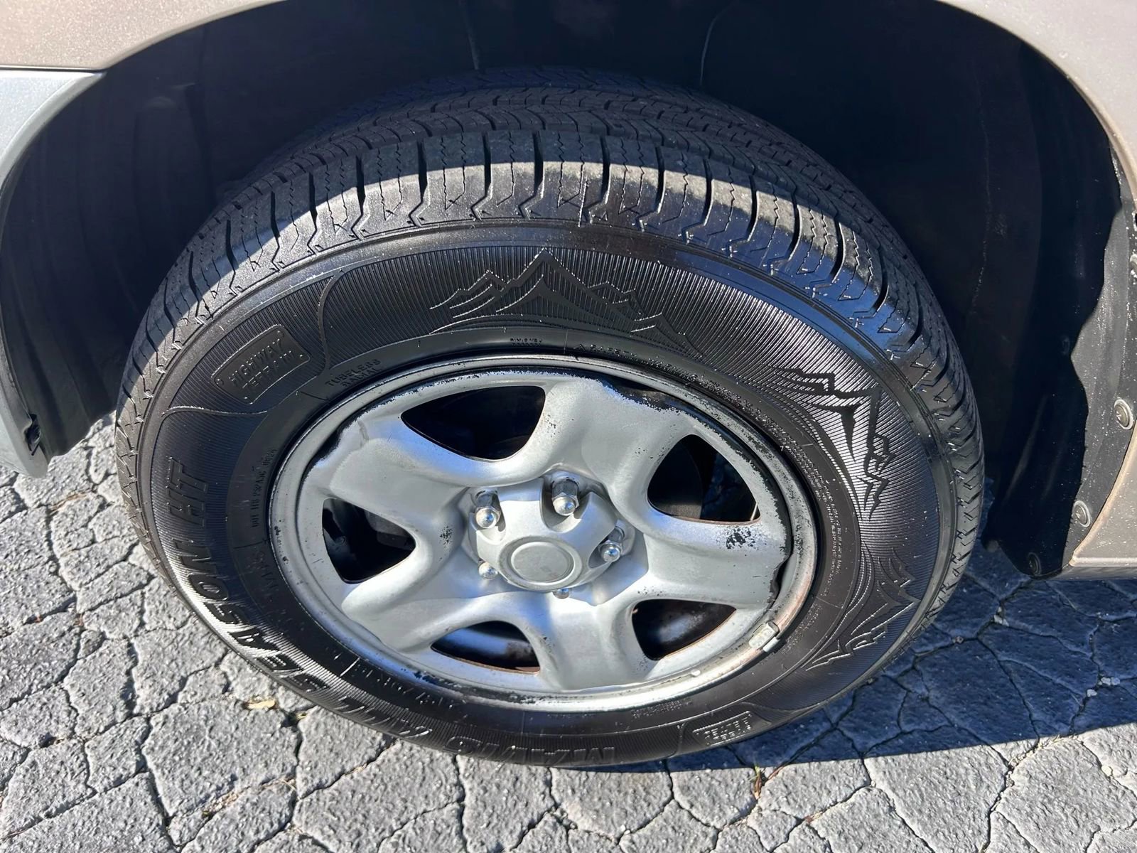 Used 2004 Toyota RAV4 4WD image 26