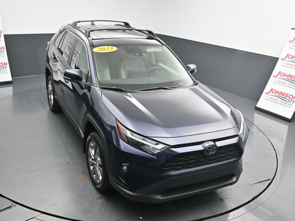 Used 2023 Toyota RAV4 XLE Premium image 26