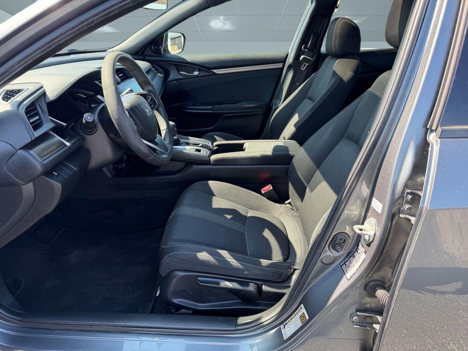 Used 2018 Honda Civic EX image 5