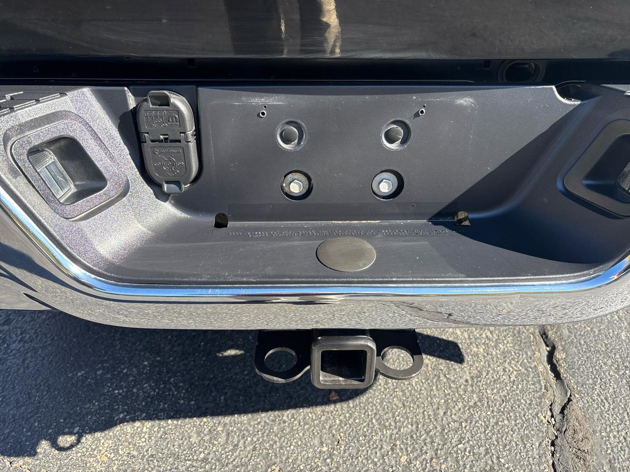 Used 2023 RAM 1500 Classic SLT w/ Trailer & Traction Group image 6