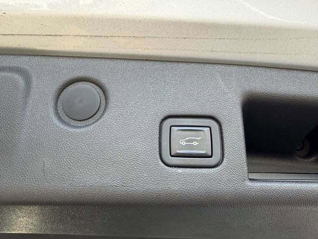 Used 2020 Chevrolet Equinox Premier image 7