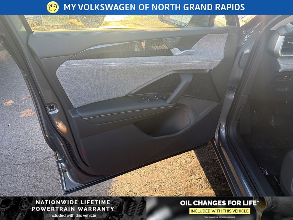 New 2026 Volkswagen Tiguan S image 10