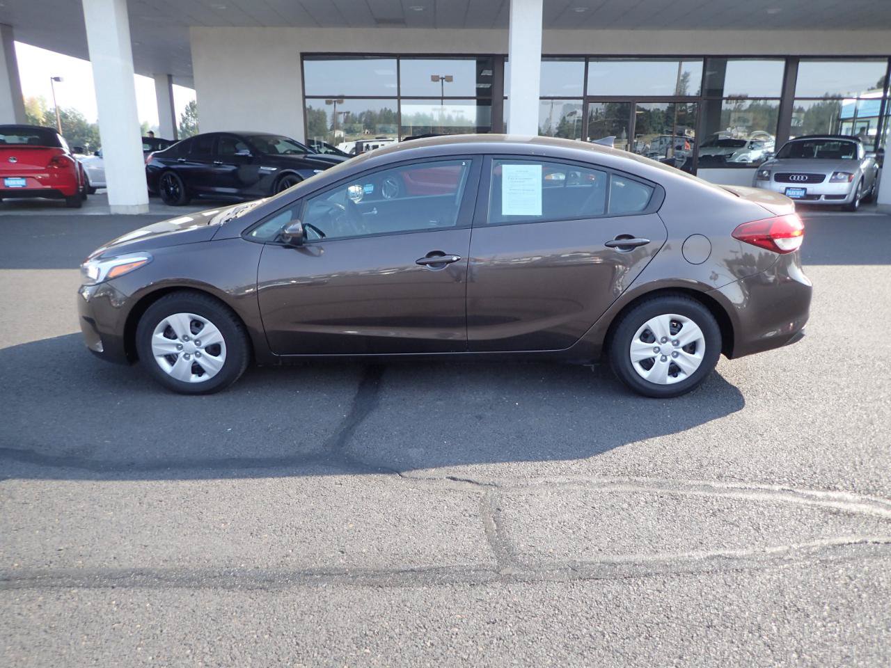 Used 2018 Kia Forte LX FWD image 2