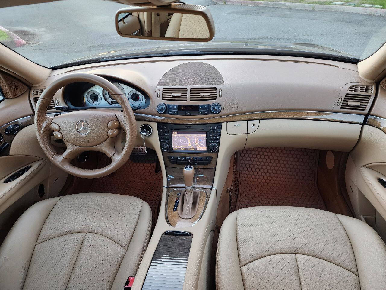 Used 2009 Mercedes-Benz E 350 Sedan image 11