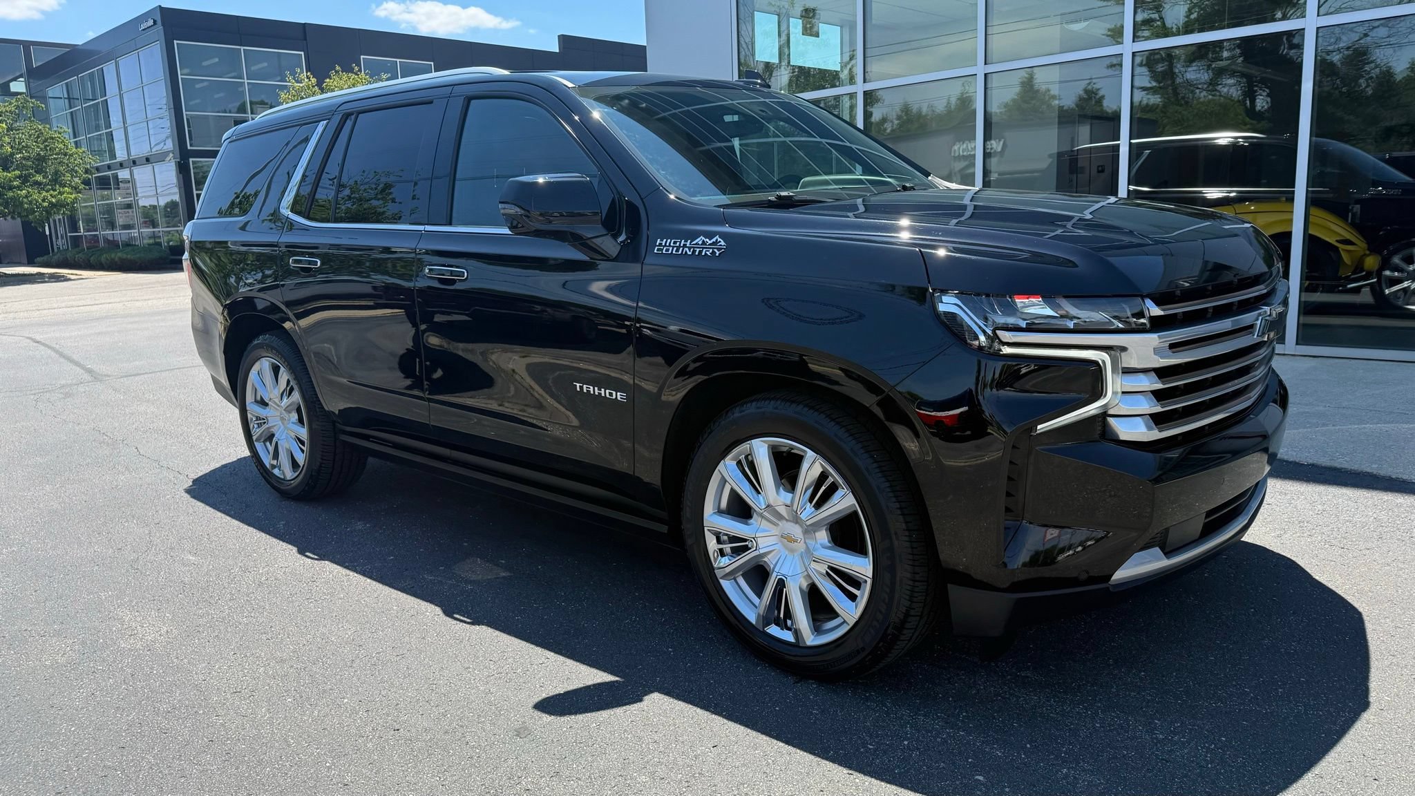 Used 2021 Chevrolet Tahoe High Country AWD/4WD image 9