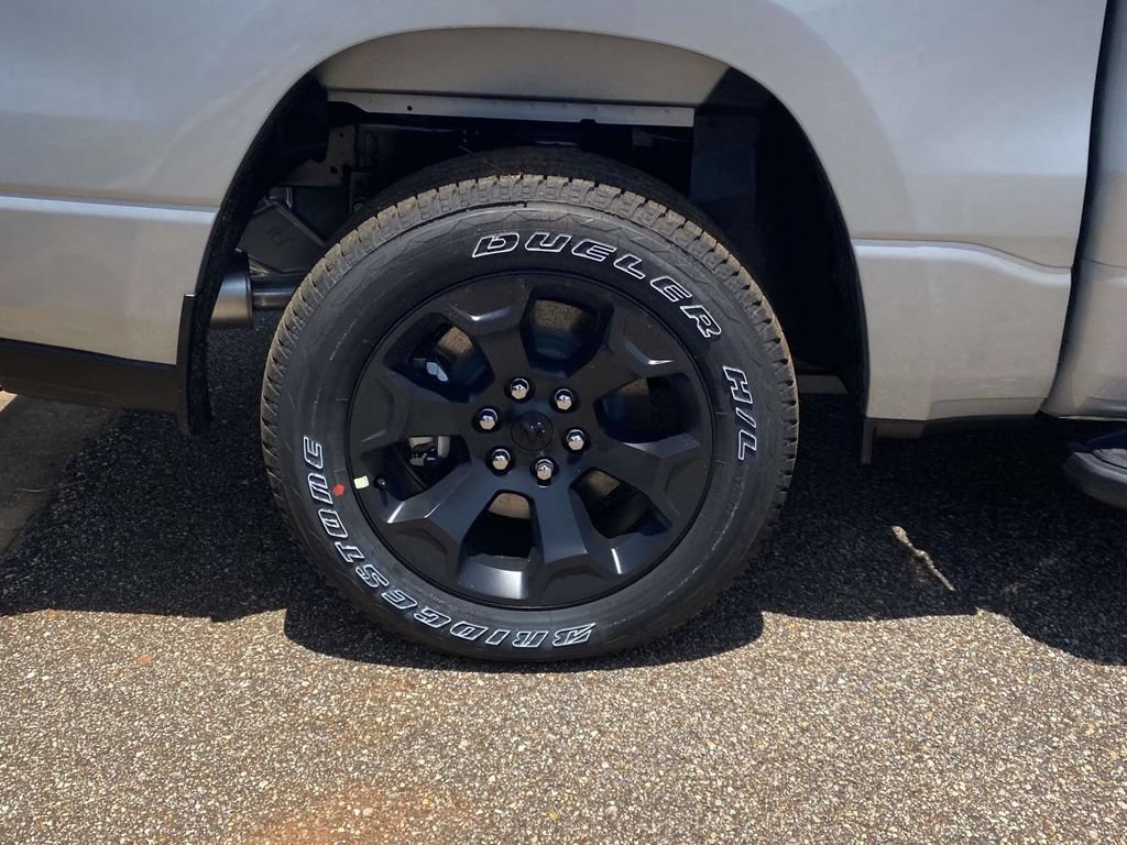 New 2026 RAM 1500 Express AWD/4WD image 8