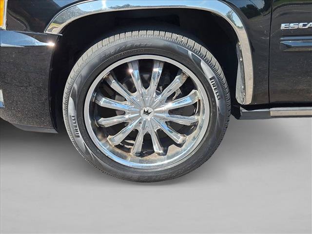 Used 2013 Cadillac Escalade ESV Premium AWD/4WD image 24
