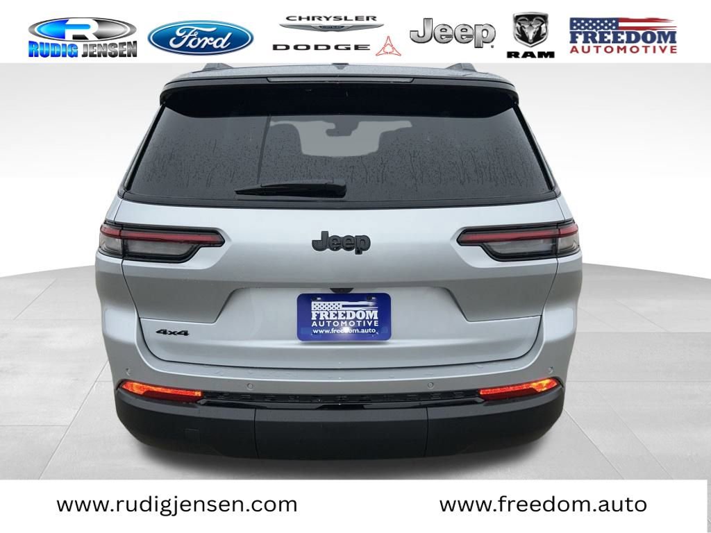 New 2025 Jeep Grand Cherokee L Limited w/ Trailer Tow Package image 6