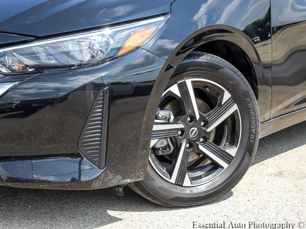Used 2025 Nissan Sentra SV FWD image 5