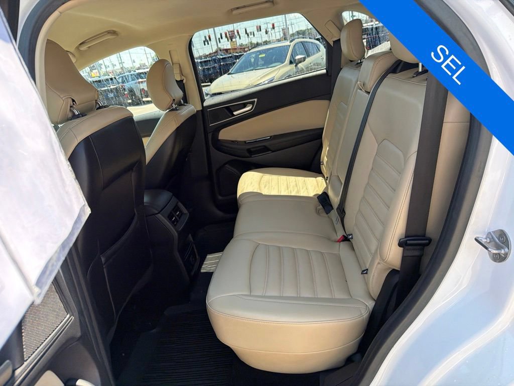 Used 2017 Ford Edge SEL w/ Equipment Group 201A AWD/4WD image 21
