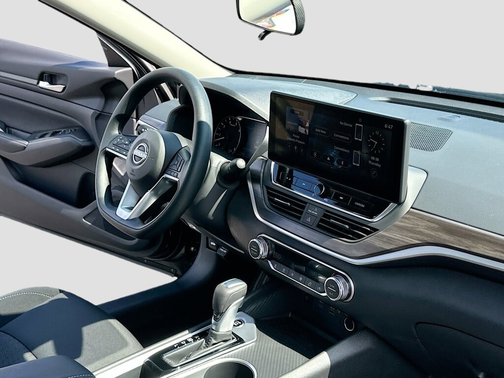 New 2025 Nissan Altima 2.5 SV w/ SV Special Edition Package image 5