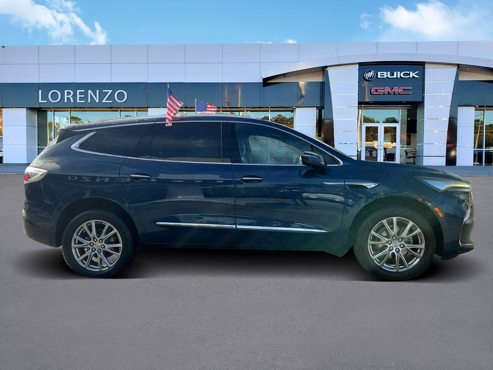 Used 2023 Buick Enclave Premium w/ Experience Buick Package image 4