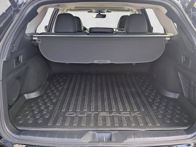 Used 2023 Subaru Outback Limited image 6