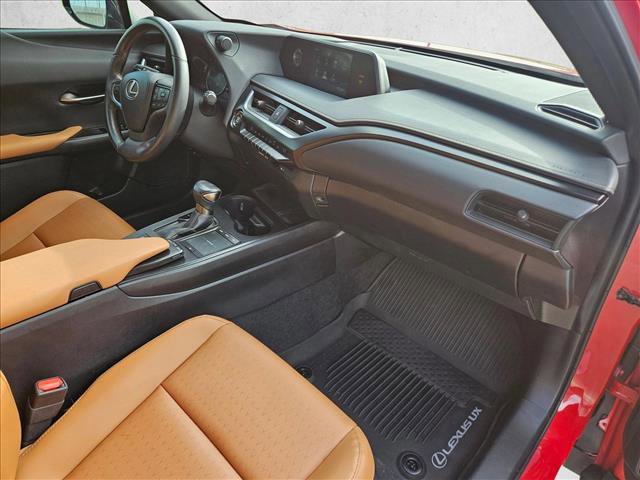Used 2022 Lexus UX 200 image 22