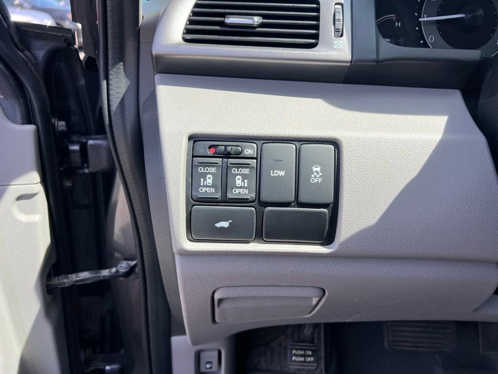 Used 2015 Honda Odyssey EX-L image 16