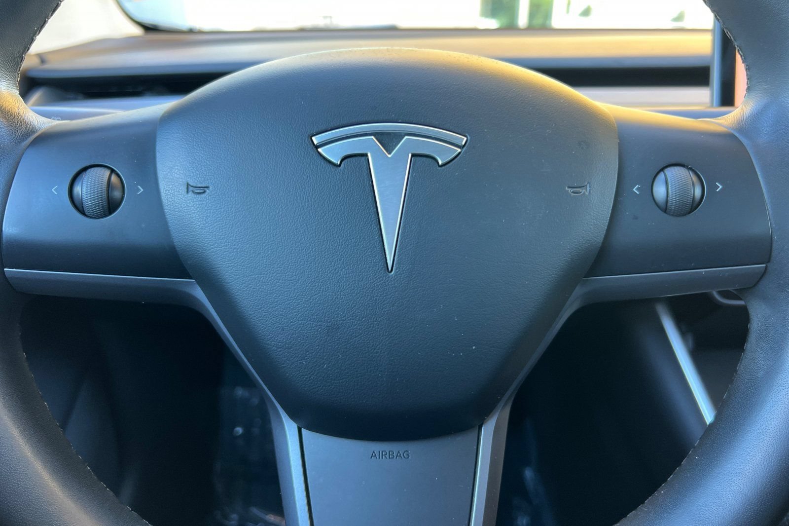 Used 2018 Tesla Model 3 Long Range RWD image 26