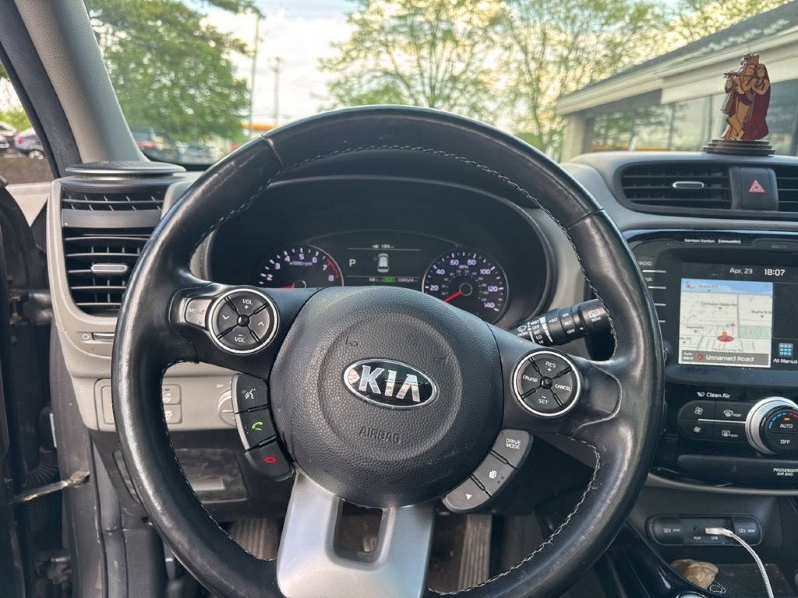 Used 2017 Kia Soul + w/ Primo Package FWD image 14