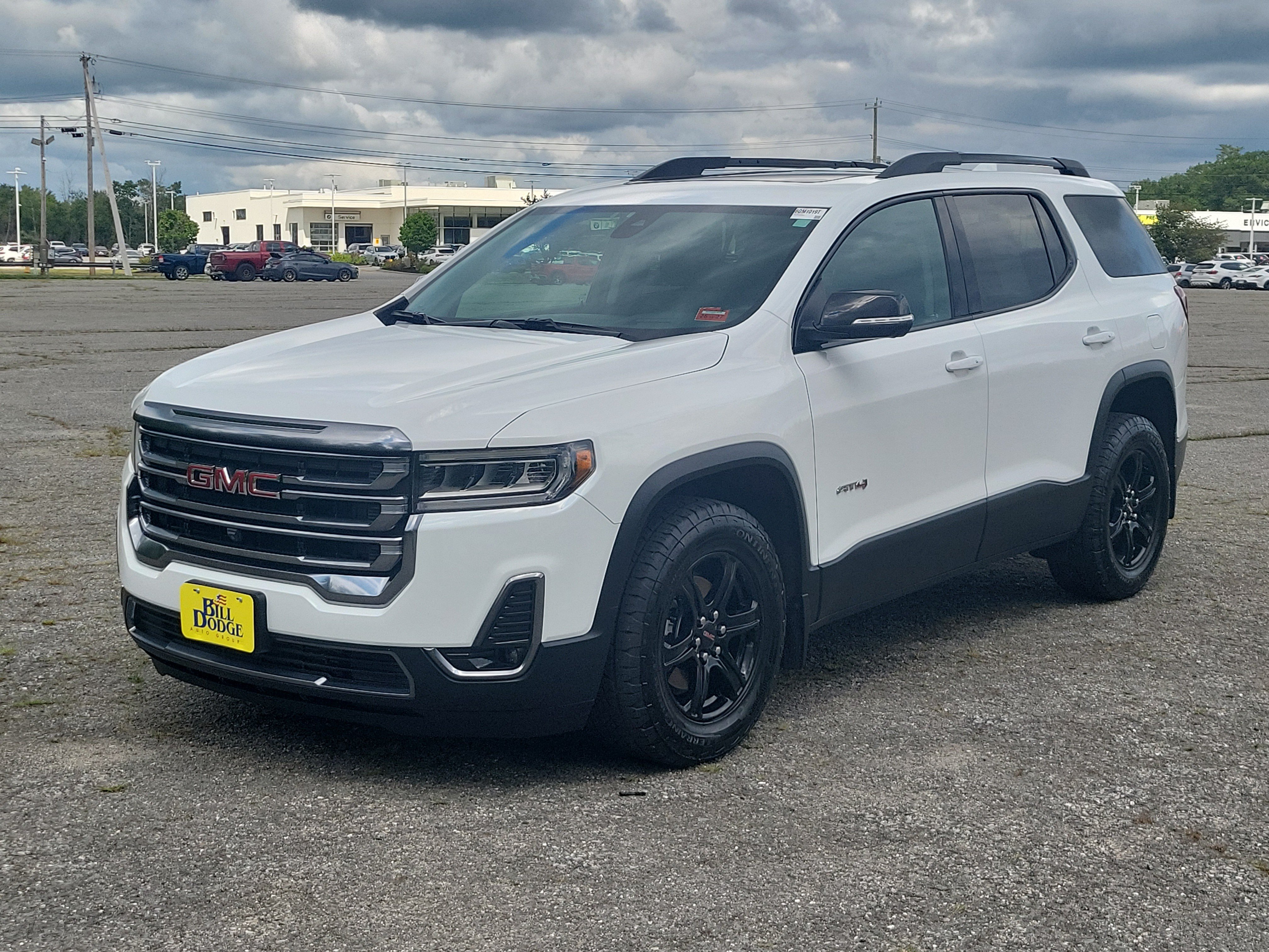 Used 2023 GMC Acadia AT4 w/ Technology Package AWD/4WD image 1