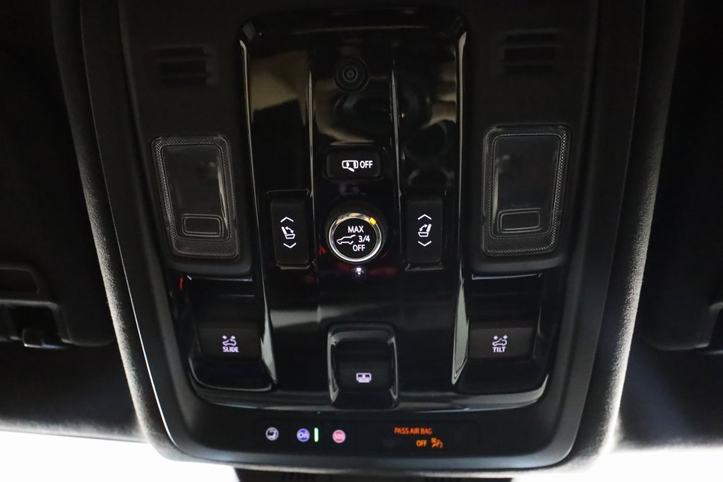 Used 2025 Cadillac Escalade V w/ LPO, ONYX Package image 42