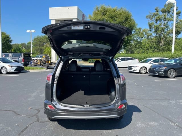Used 2018 Toyota RAV4 SE w/ Power Extra Value Package AWD/4WD image 10